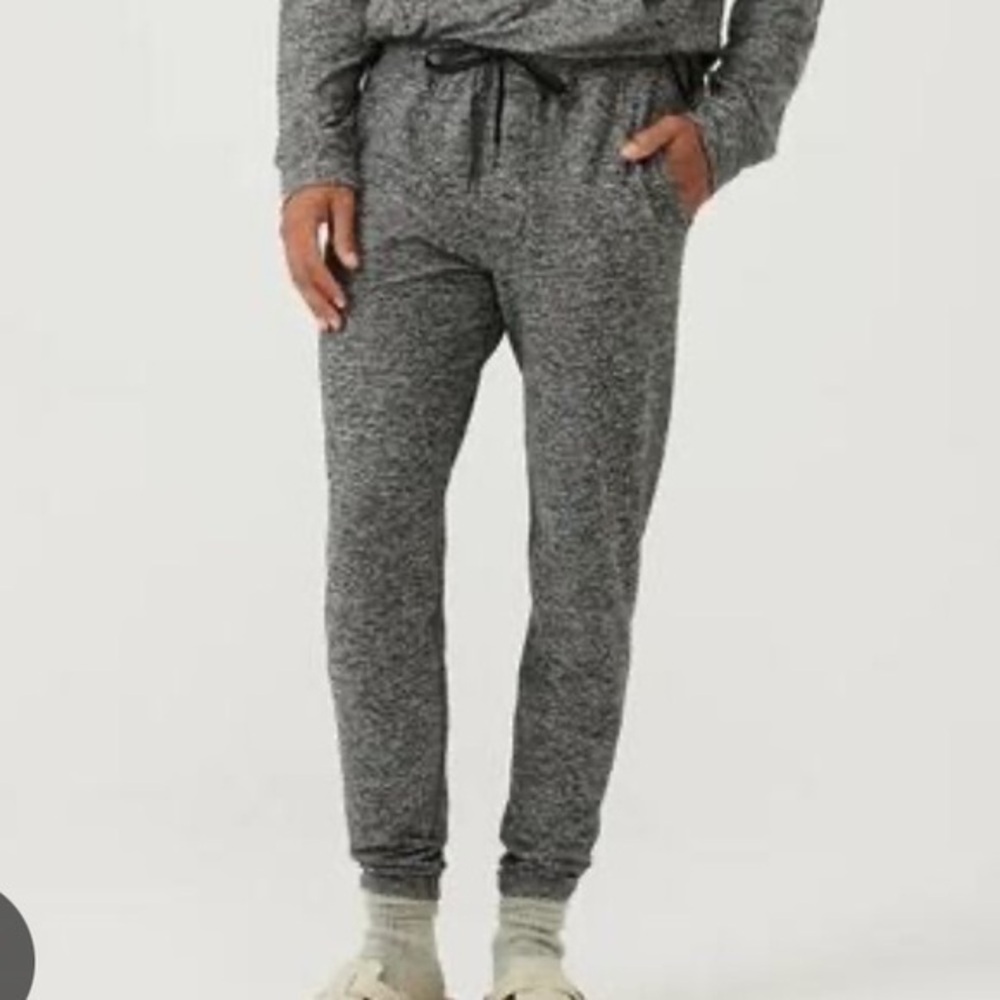 Outdoor voices size m cloudknit light gray pant